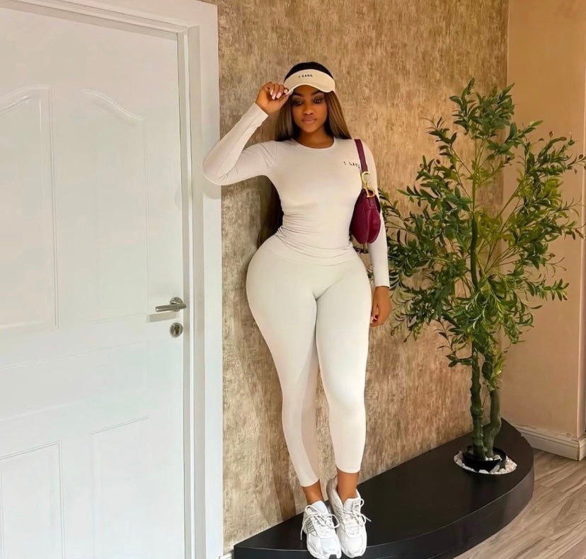 Ensemble Sport & Casual Fit – Confort sculptant, tendance & extensible