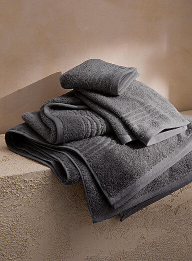 🧺 Serviette de Bain Luxe – May’Secrets Collection