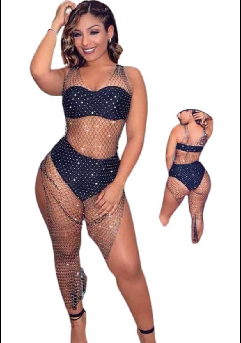 Robe longue en maille transparente avec strass et fente latérale