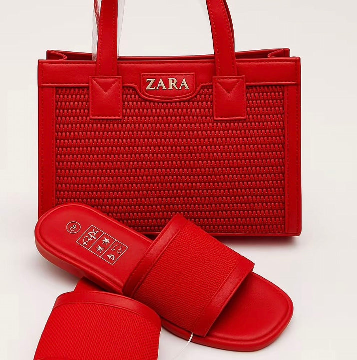 Ensemble Chic Sac Structuré & Claquettes Minimalistes – Style Élégant au Quotidie