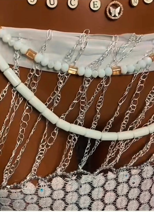 🌸 Pagne de taille orné de perles – Charme et élégance