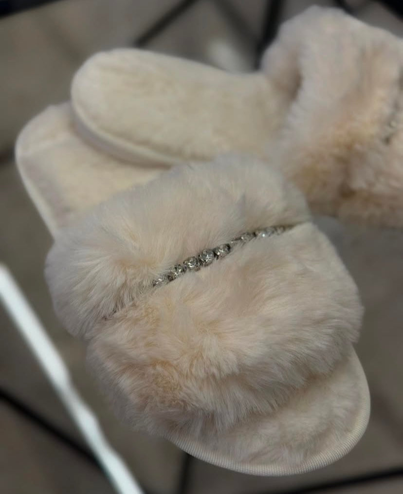 🩷 Chaussons Fourrés May’Secrets – Confort & Douceur Ultime