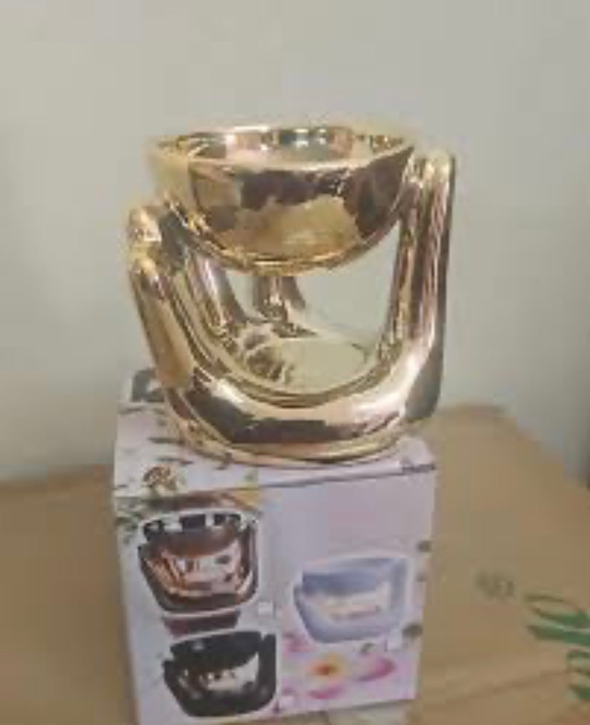 Diffuseur d’Huiles Essentielles en Céramique – Design Mains Élégantes