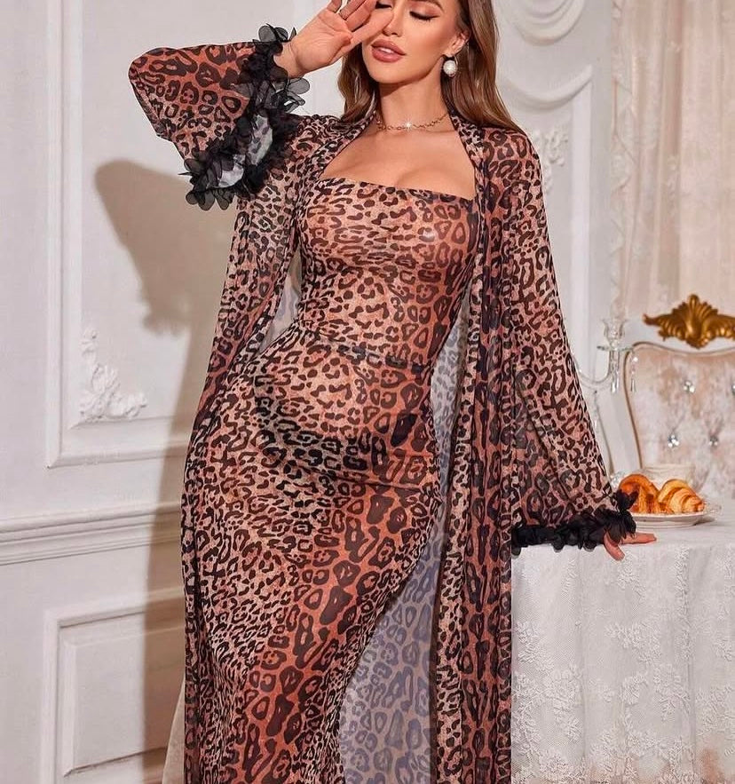 Ensemble Robe Moulante & Kimono Long Léopard – Look Séduction Chic