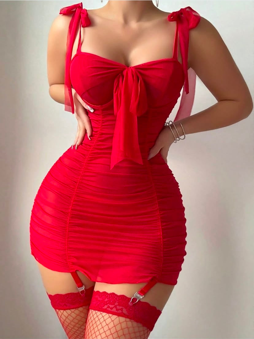 Robe courte froncée à nœud & jarretelles réglables — Coupe bodycon