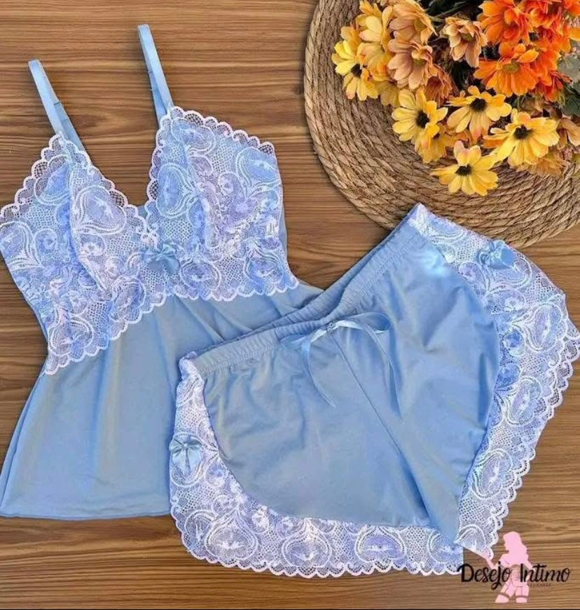 Ensemble de Nuit "Douce Romance" – Satin et Dentelle