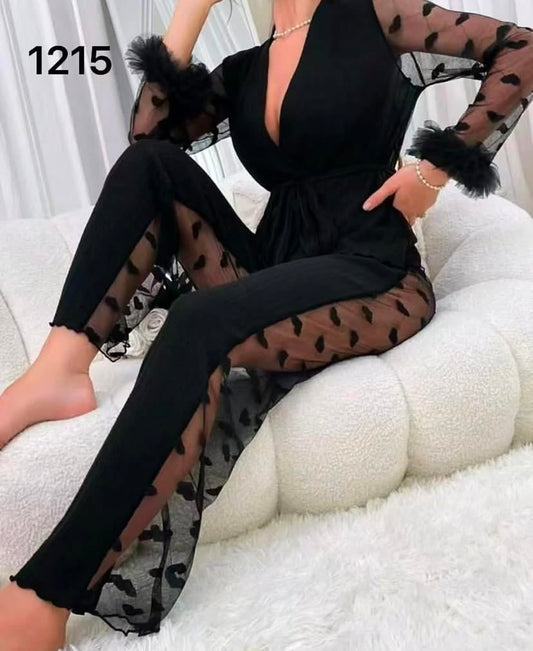 Combinaison de Nuit Élégante avec Voile Transparent & Détails Plume